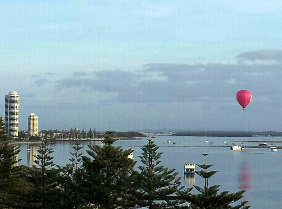 Ballooning Over Broadwater